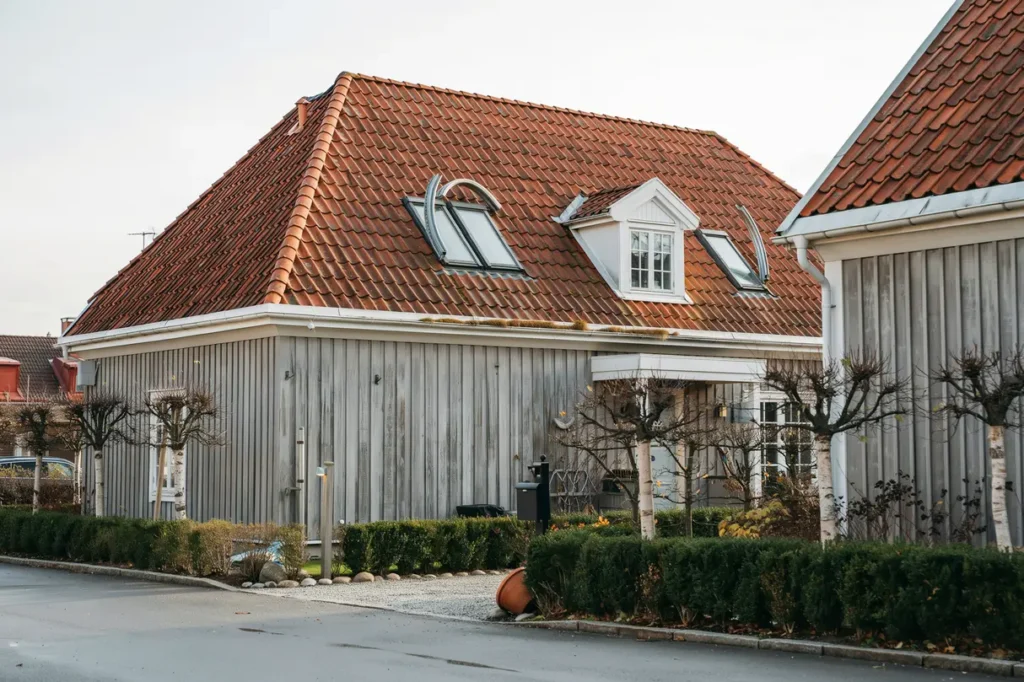 lyft hemmet med nya takf nster och smart f nstermontering guide f r villa gare